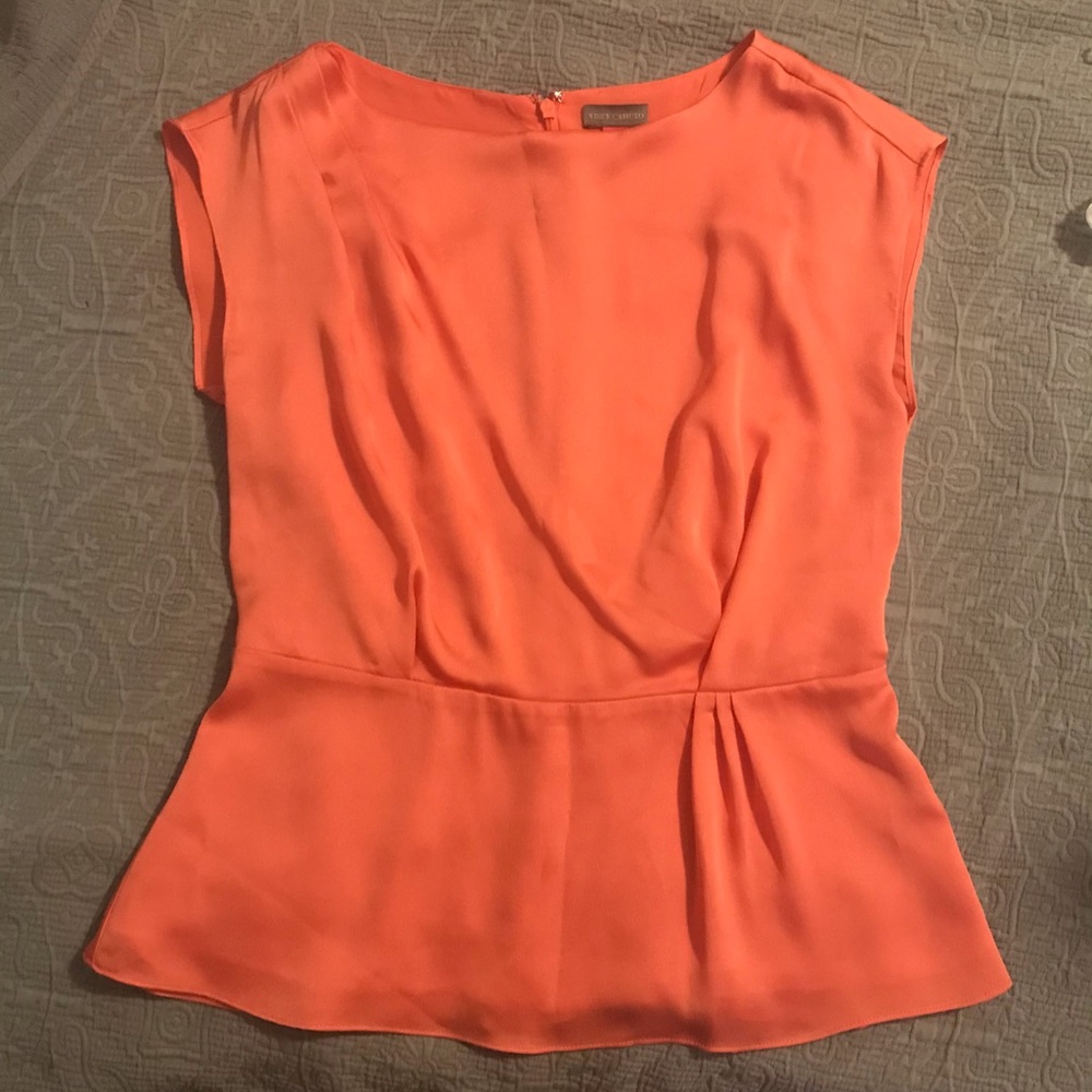 Vince Camuto clinched waist blouse